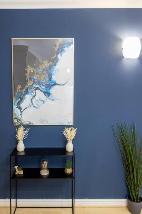 Morden London Apartment, By The Sea With Free Parking المظهر الخارجي الصورة