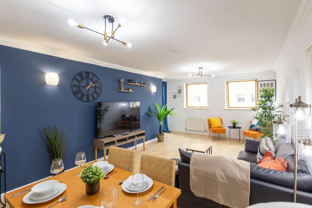 Morden London Apartment, By The Sea With Free Parking المظهر الخارجي الصورة