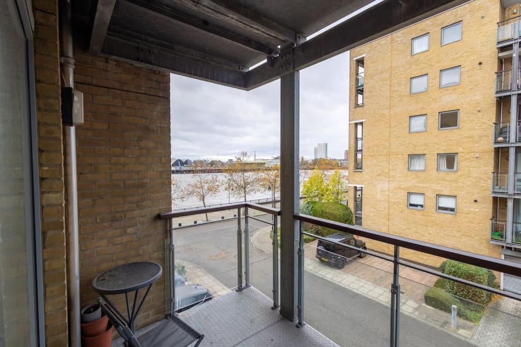 Morden London Apartment, By The Sea With Free Parking المظهر الخارجي الصورة